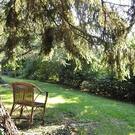 D'hotes La Noue Bed & Breakfast *