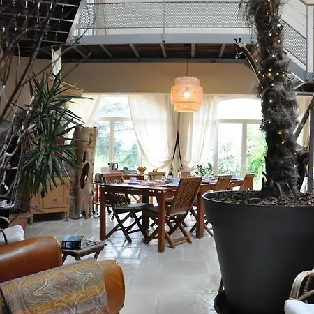 拉努住宿加早餐酒店 * Saint-Pierre-la-Palud