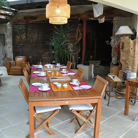 D'hotes La Noue Bed & Breakfast